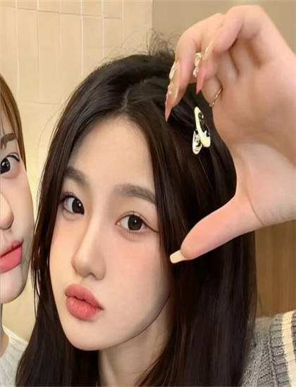 网友自拍_红杏影院免费观看电视剧最新消息_易播流